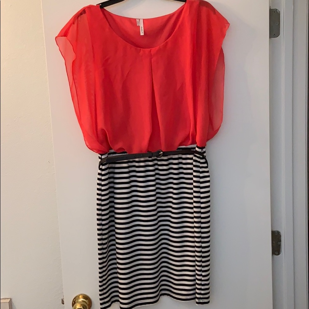Cute dress!
